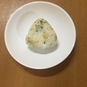 風味がおいしい☆青のりとかつお節のおにぎり